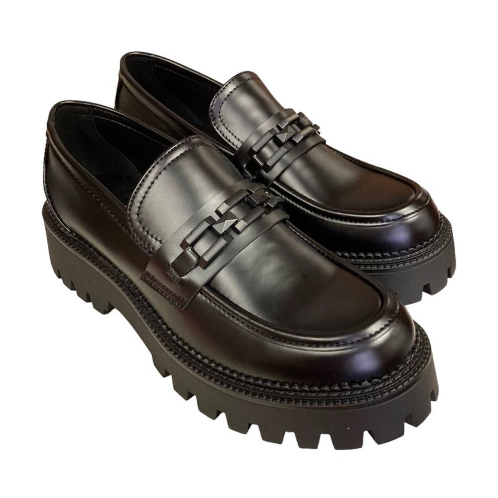 Steve Madden Black Loafers